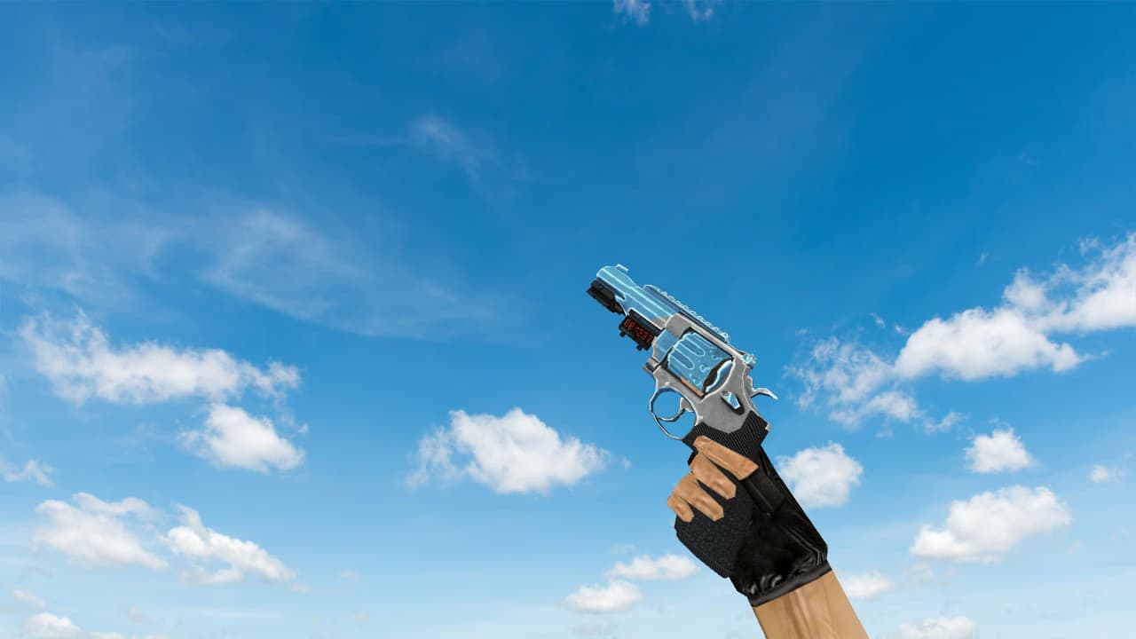 R8 Revolver Ice Cold